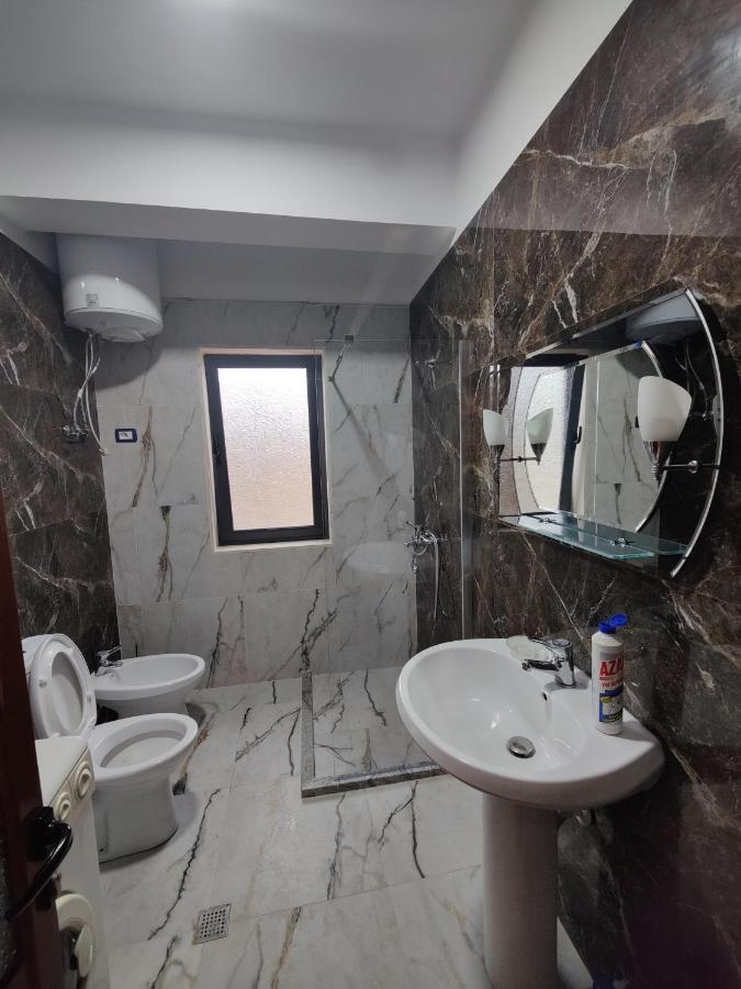 City Center Apartment Berat Zewnętrze zdjęcie